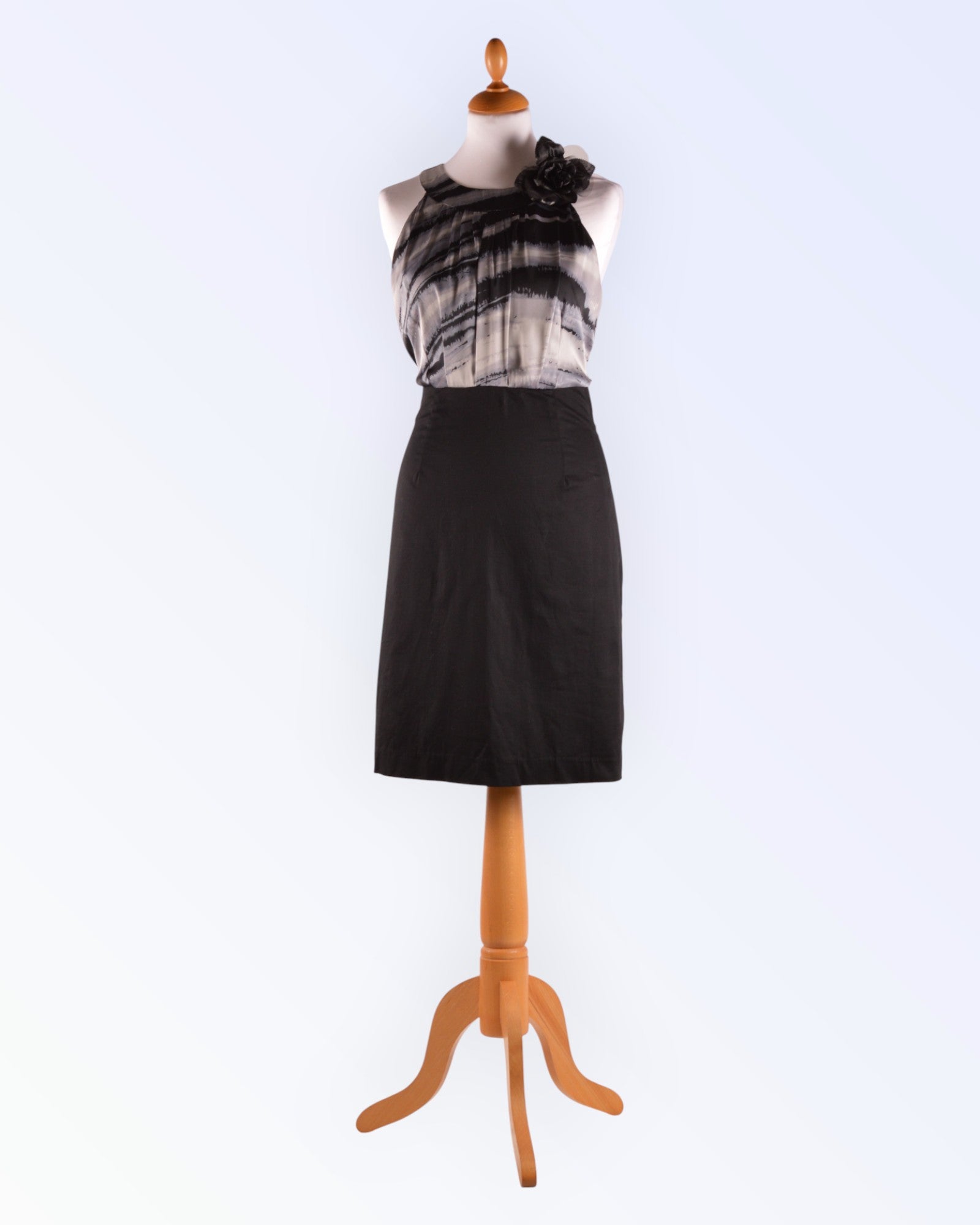 S.t.i elegantne kahest kangast suvine peokleit