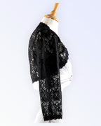 Mustast pitsist boolero