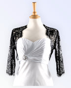 Mustast pitsist boolero