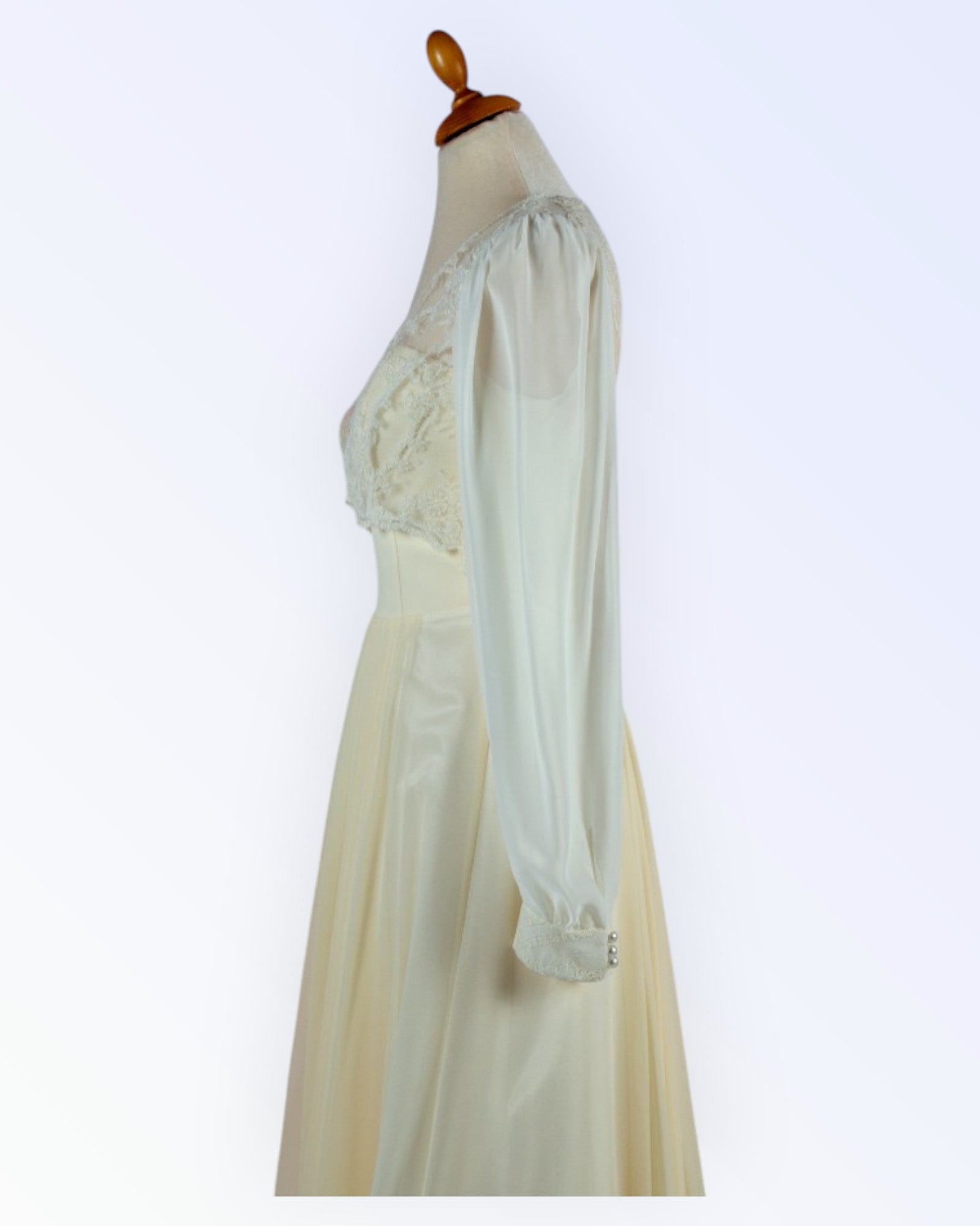 Off-white lace jacket for the bride