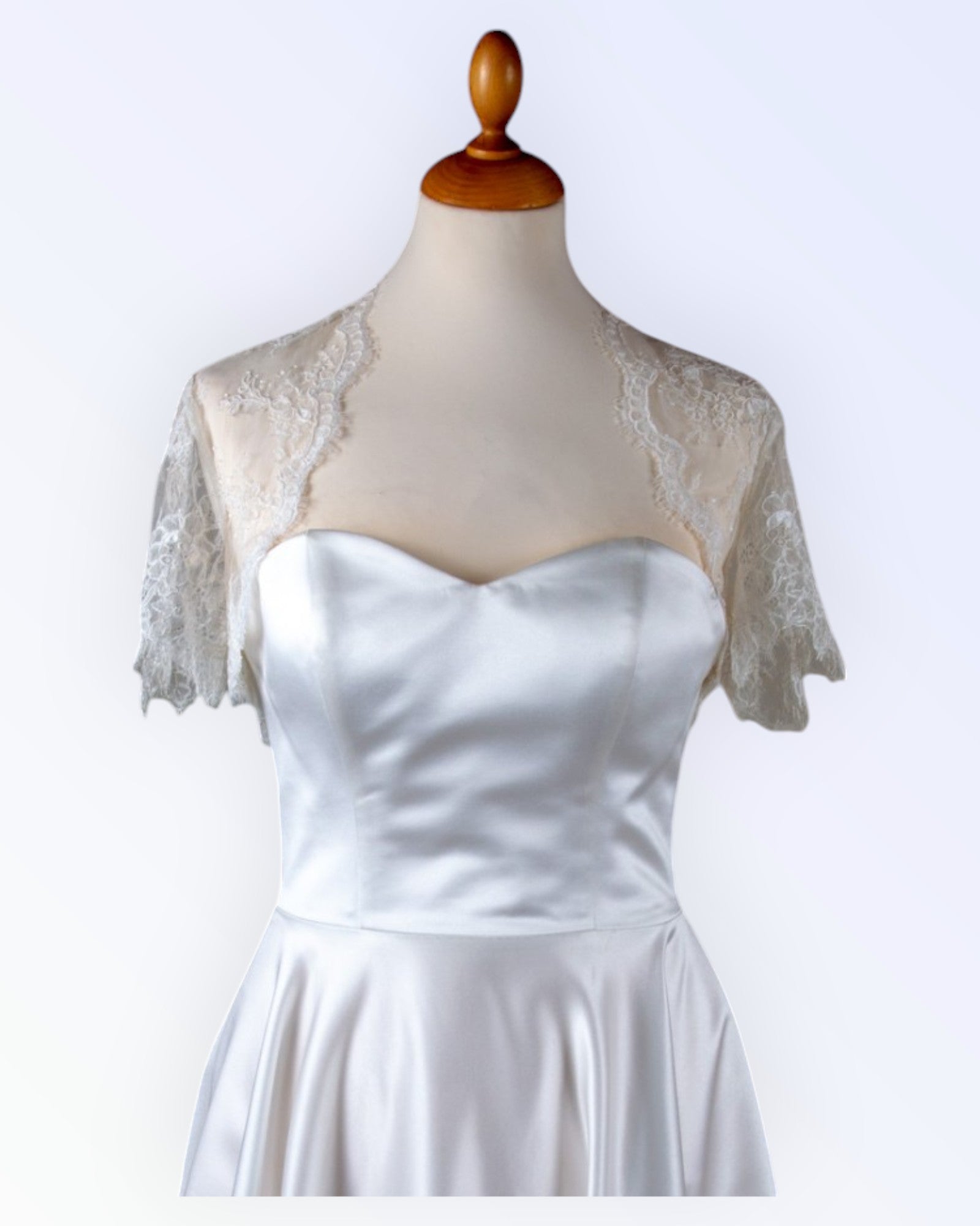 Festive off-white lace bolero