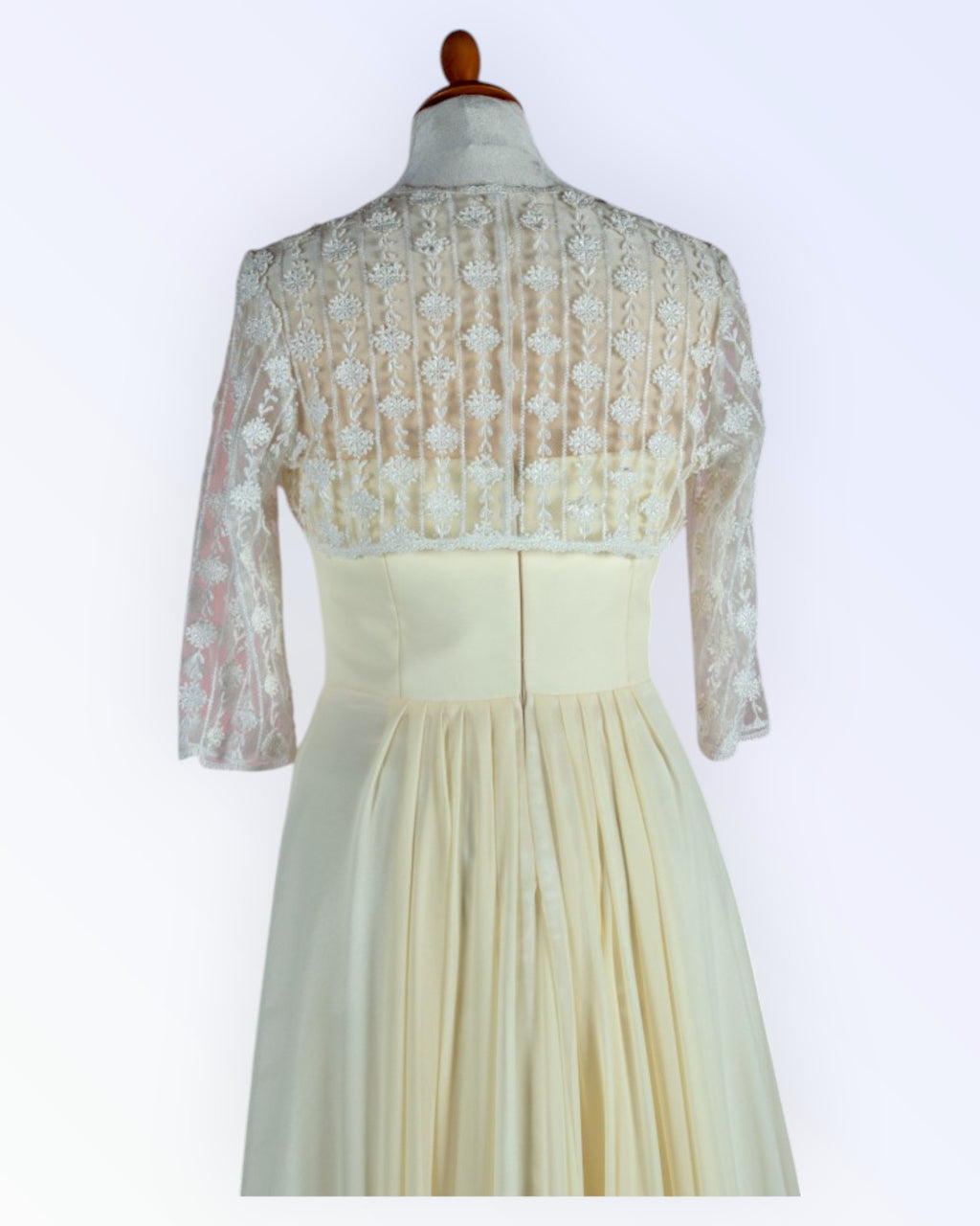 Festive off-white lace bolero