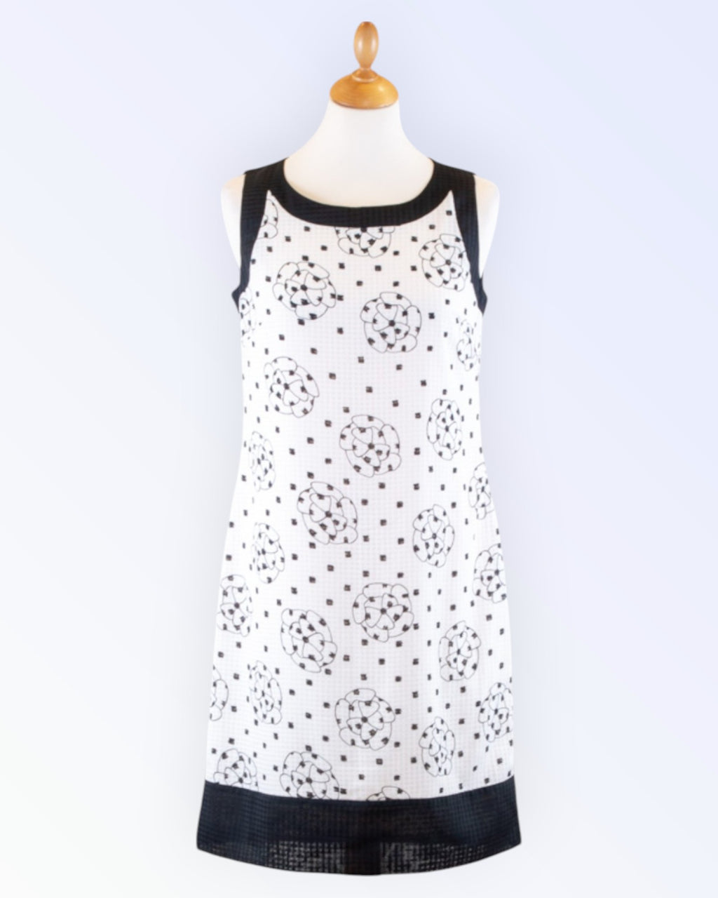 Sti black and white summer dress