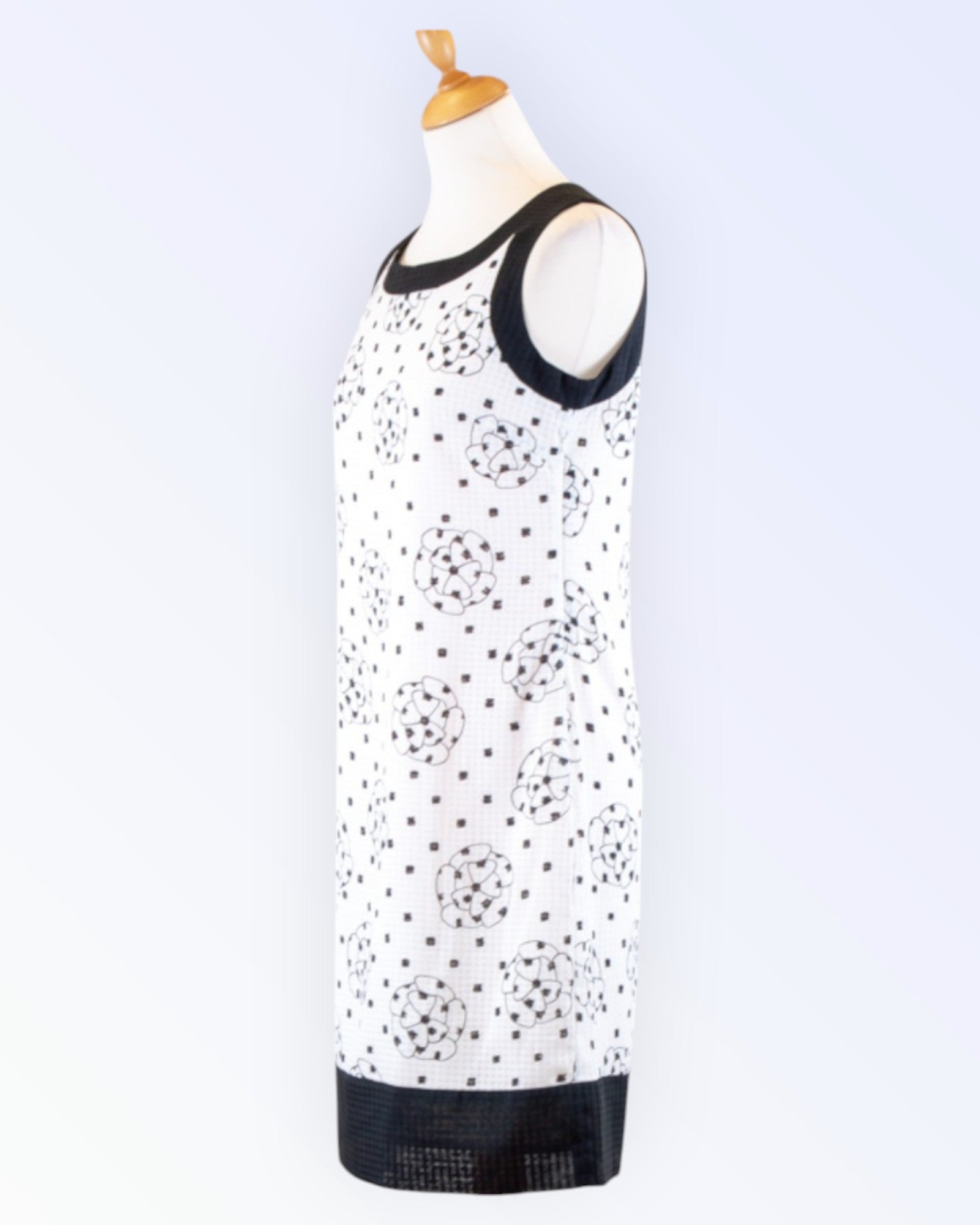 Sti black and white summer dress