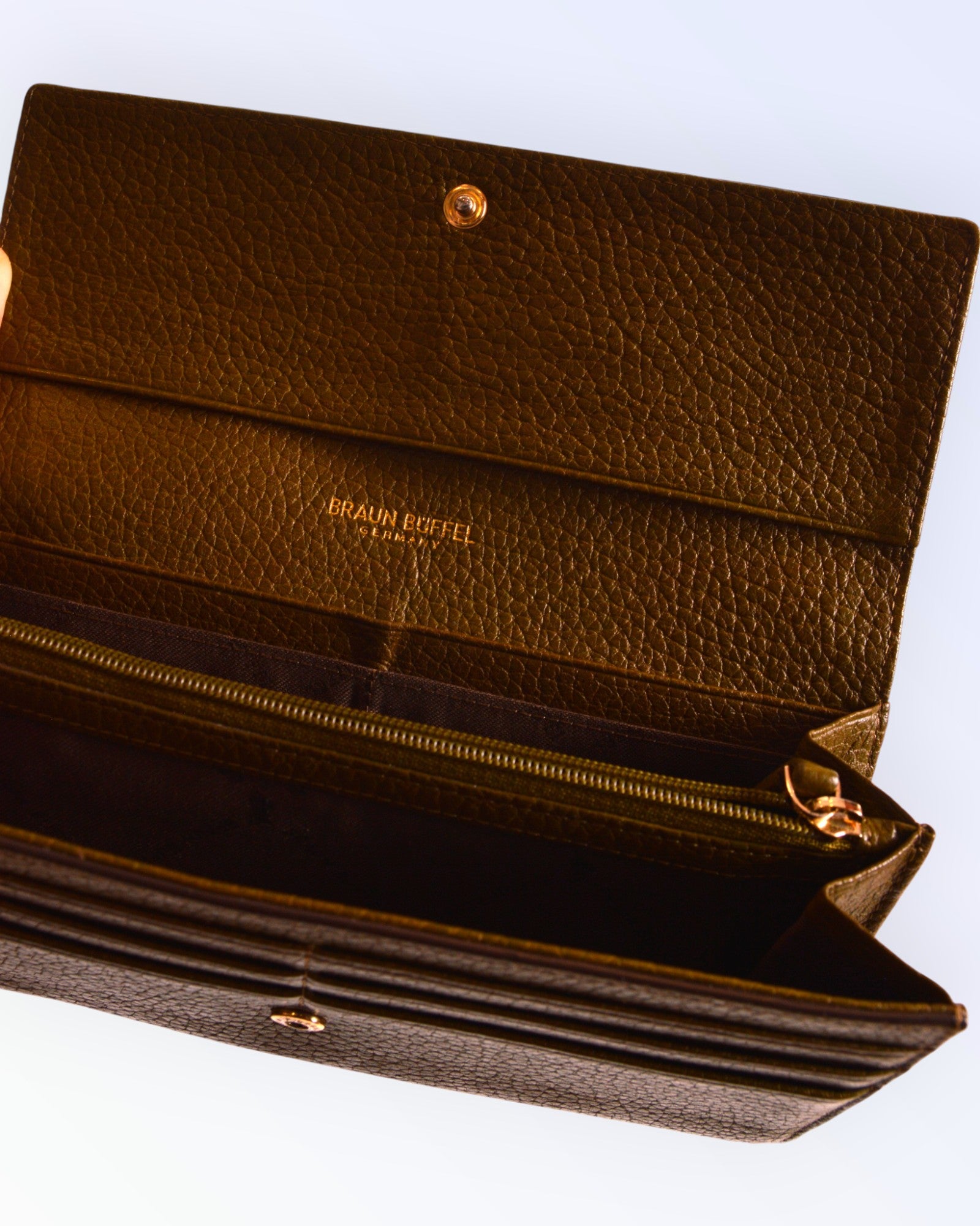 Braun Büffel roheline nahast rahakott