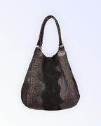 Roberta M. mustast nahast käekott