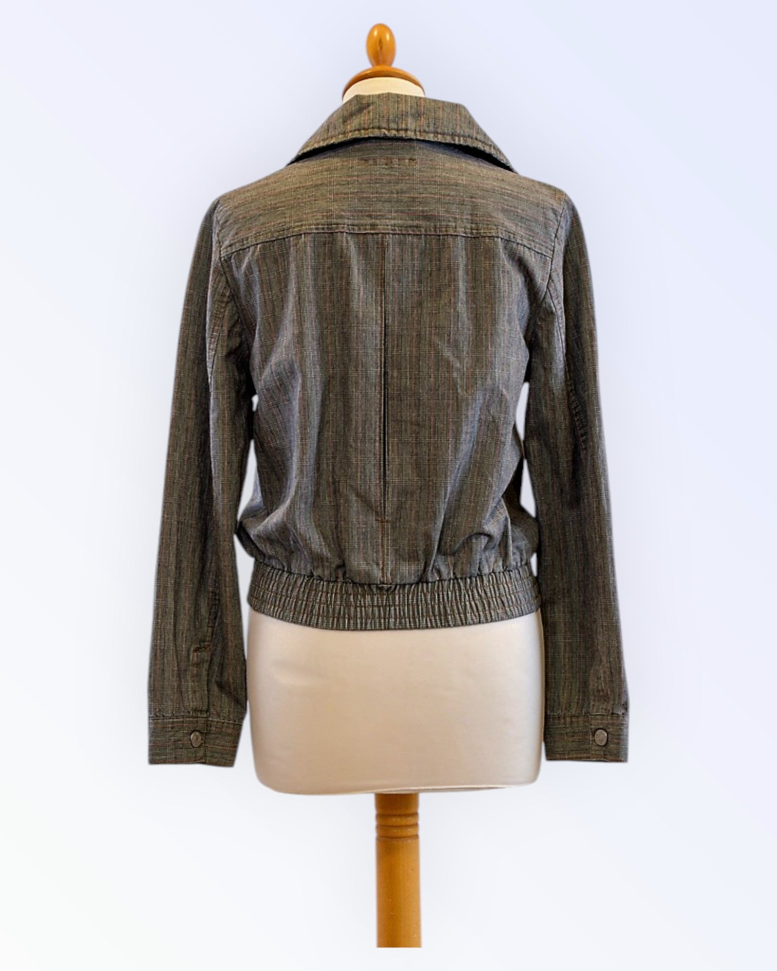 H.I.S vintage-tyylinen sporttinen takki.