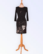 Desigual must trikotaažkleit