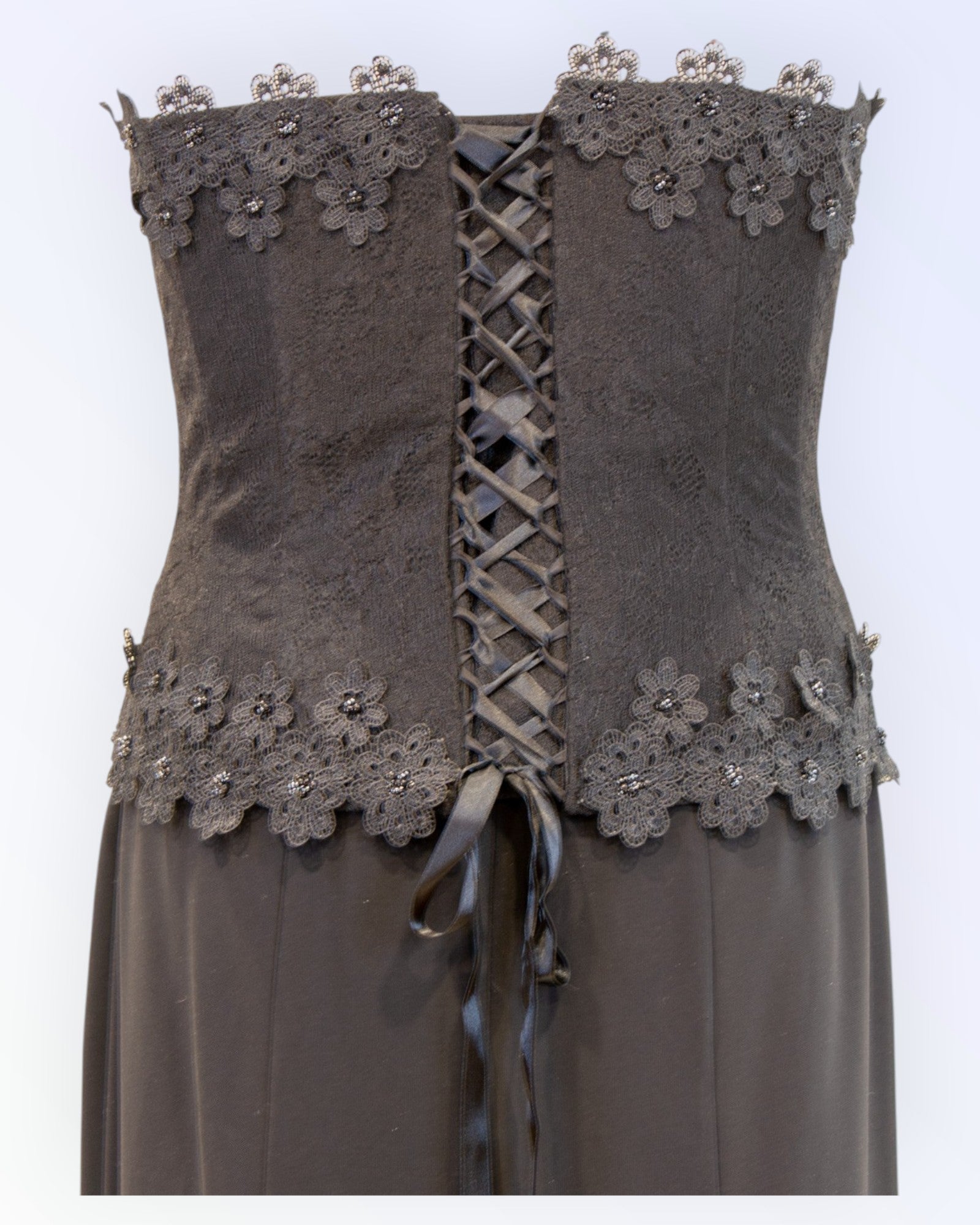 Must pitsist korsett