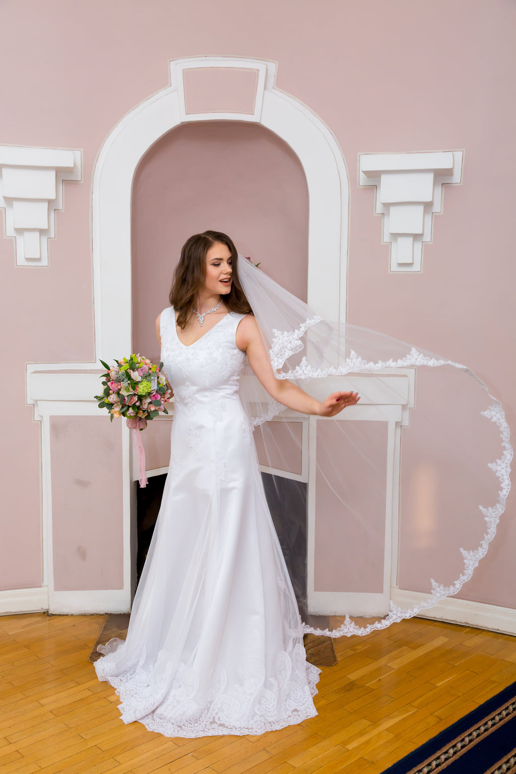 Bianco Evento long white bridal veil