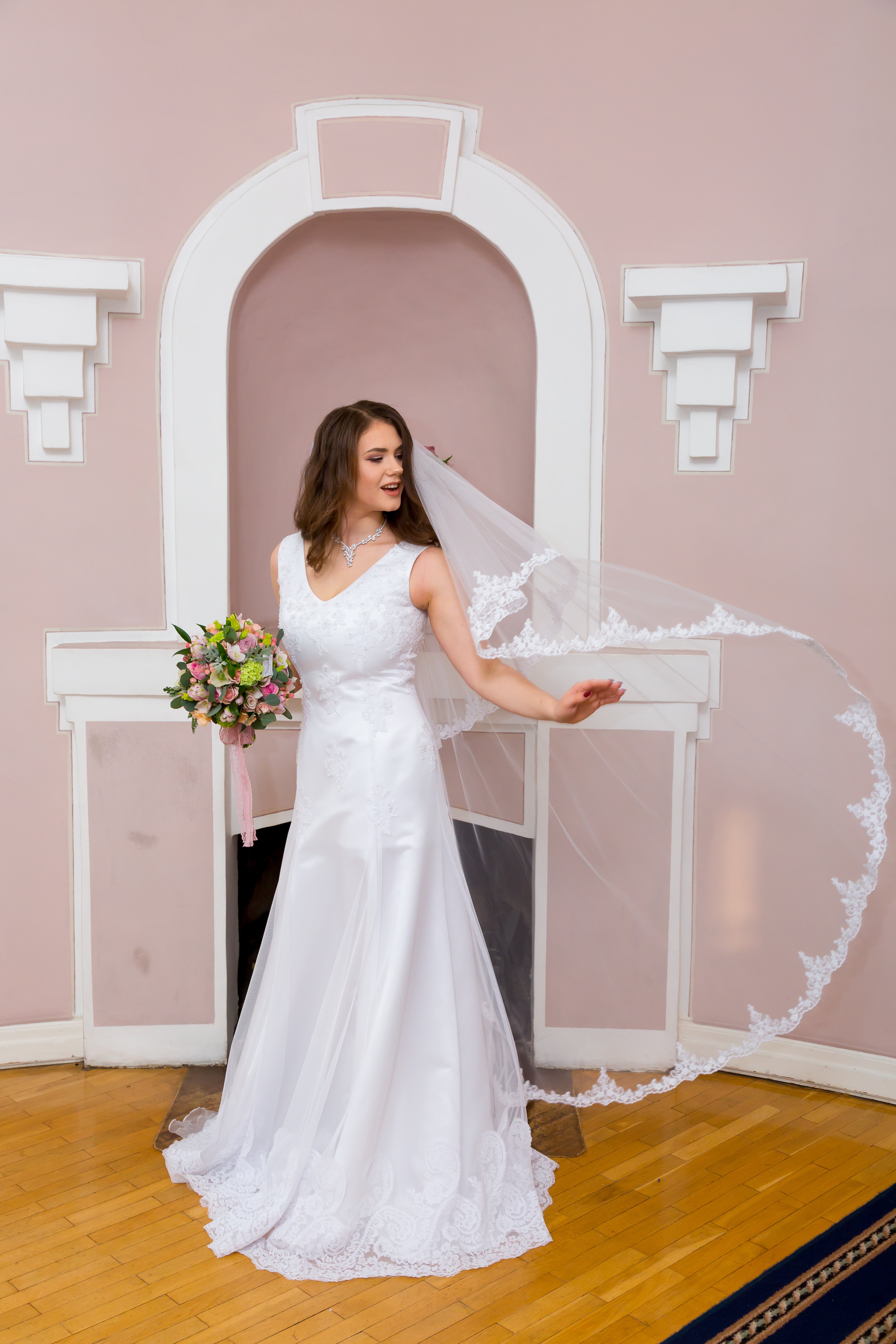 Bianco Evento long white bridal veil