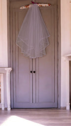 Double bell-shaped bridal veil