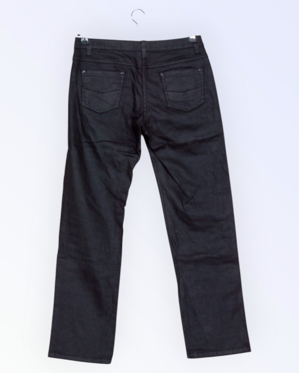 Mustad naiste teksad