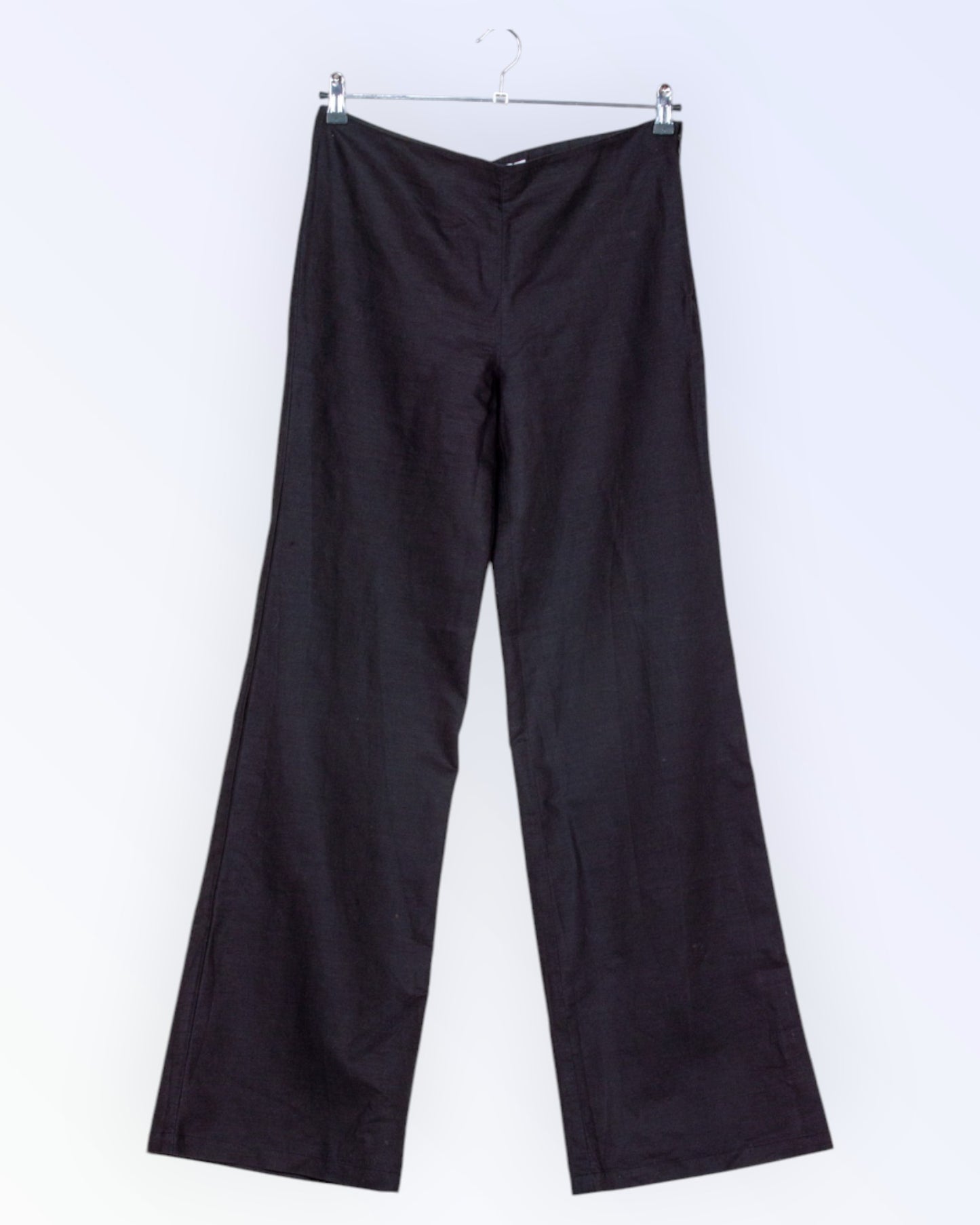 WOO1 & Cotton mustat housut