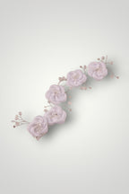 5 valge lille ja läbipaistvate helmestega soengusse põimitav juuksekaunistus