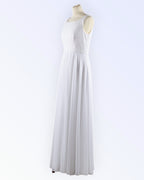 Wedding dress for the expectant mother