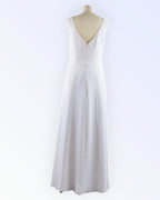 Wedding dress for the expectant mother