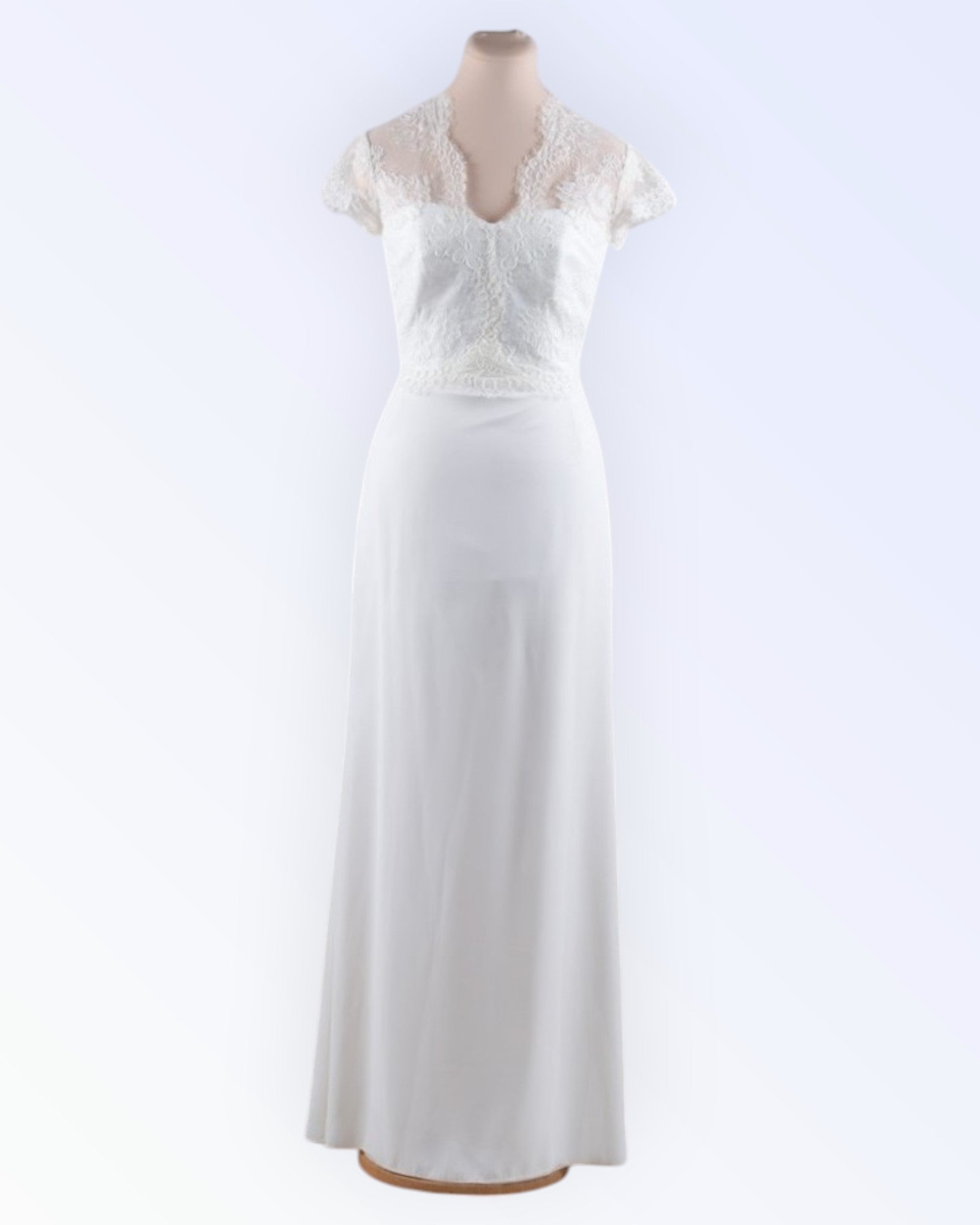 Off-white mermaid wedding dress