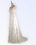 Wedding dress made of exclusive pearl lace