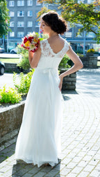 Off-white wedding dress