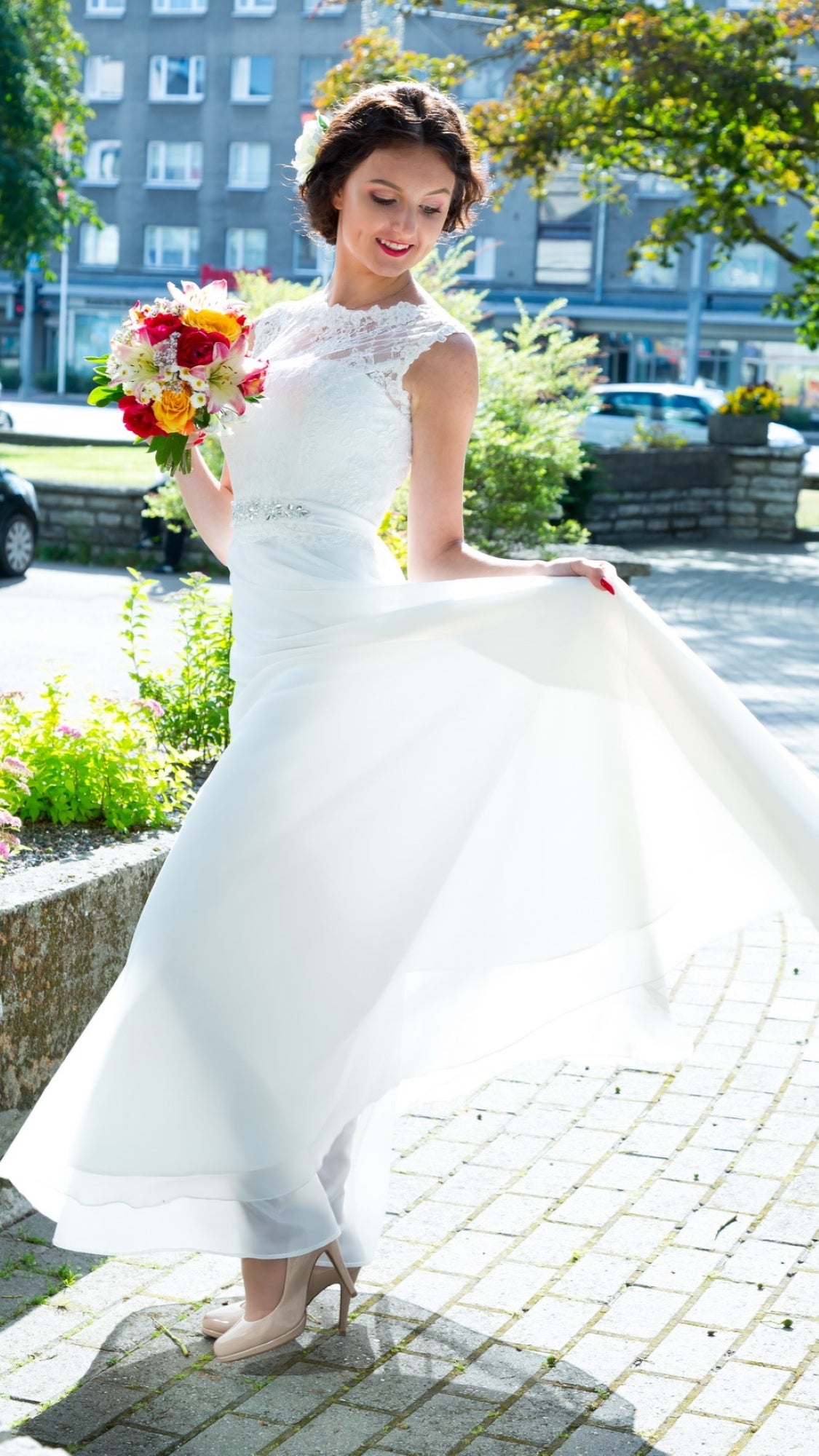 Off-white wedding dress