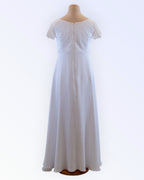 Wedding dress for the expectant mother
