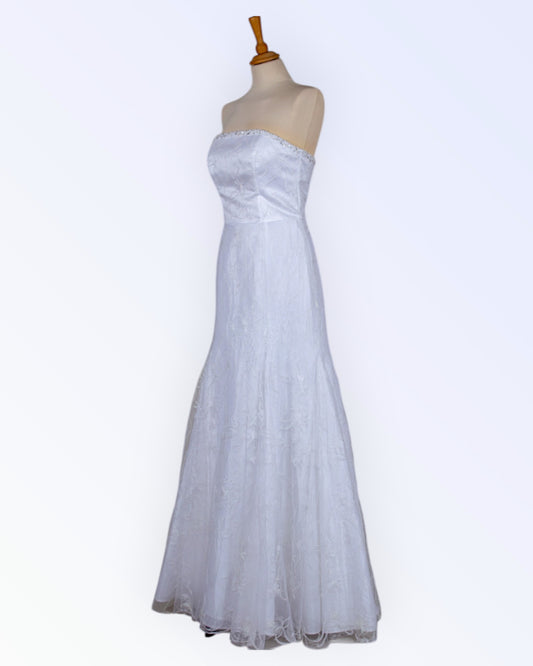 Fishtail wedding dress