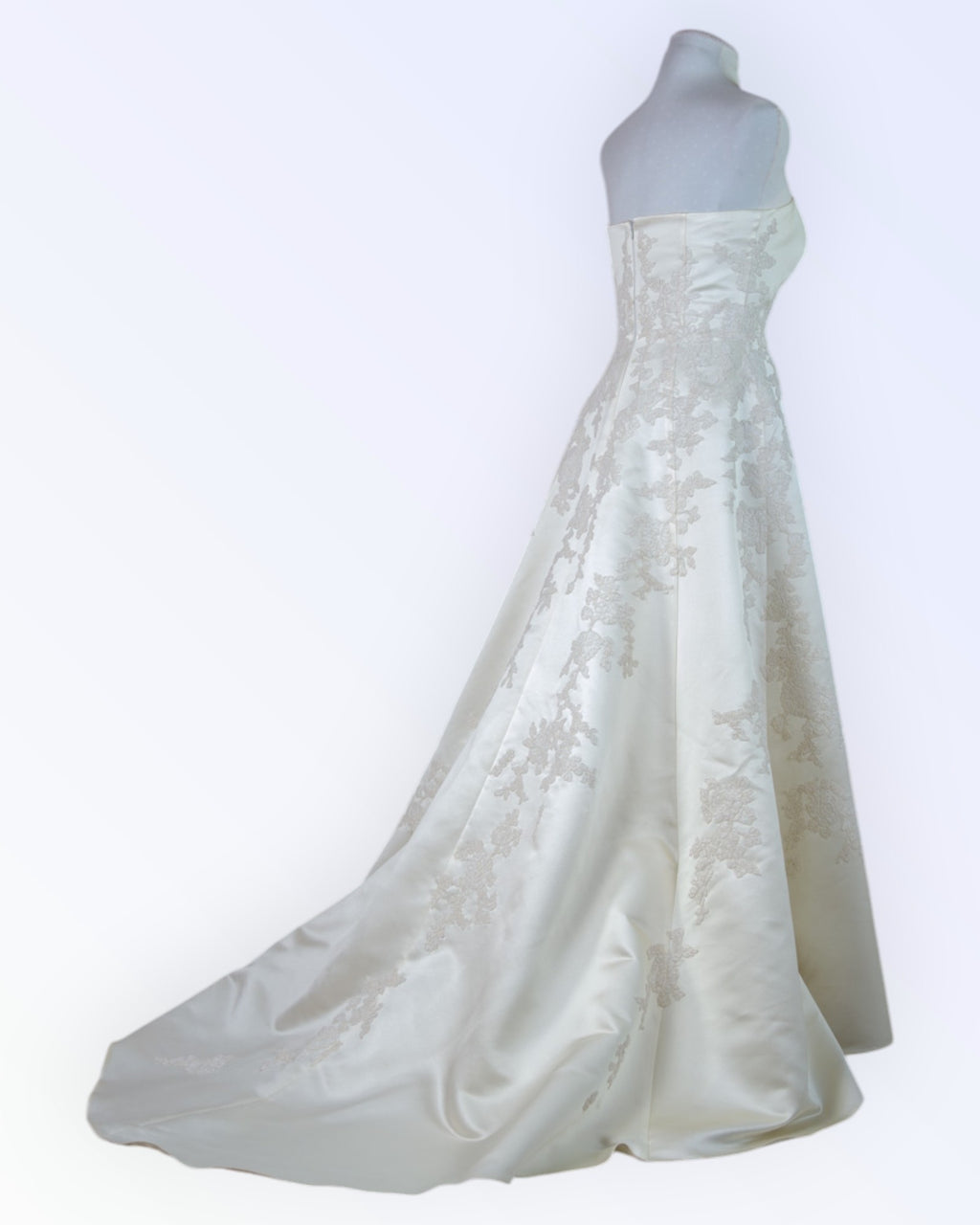 Off-white wedding dress with train