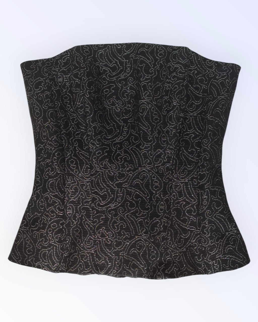 Mustast brokaadist korsett